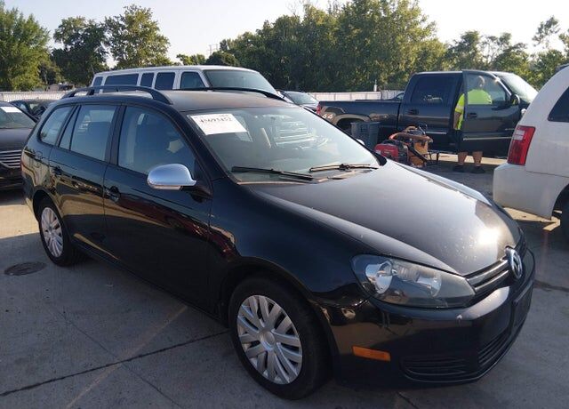 2011 VOLKSWAGEN Jetta Wagon