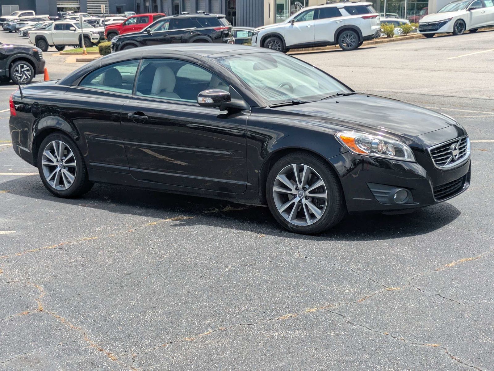 2011 VOLVO C70