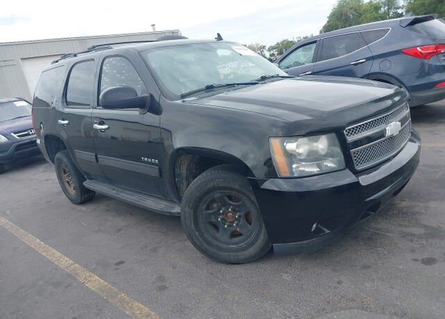 2011 CHEVROLET Tahoe