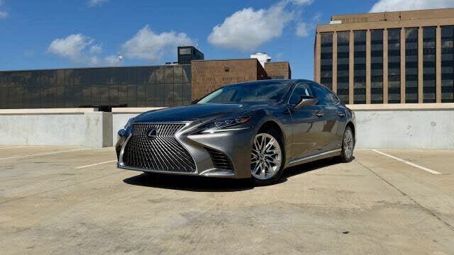 2019 LEXUS LS