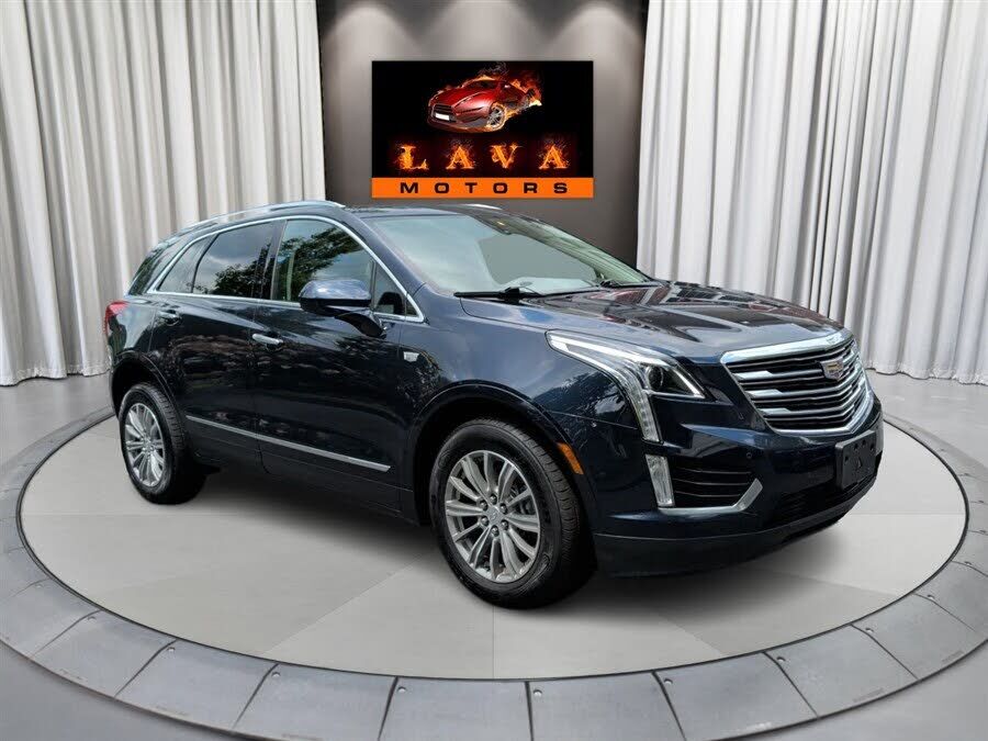 2017 CADILLAC XT5