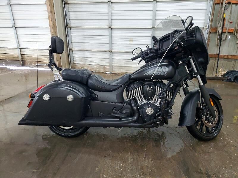2018 INDIAN MOTORCYCLE Chieftain Dark Horse