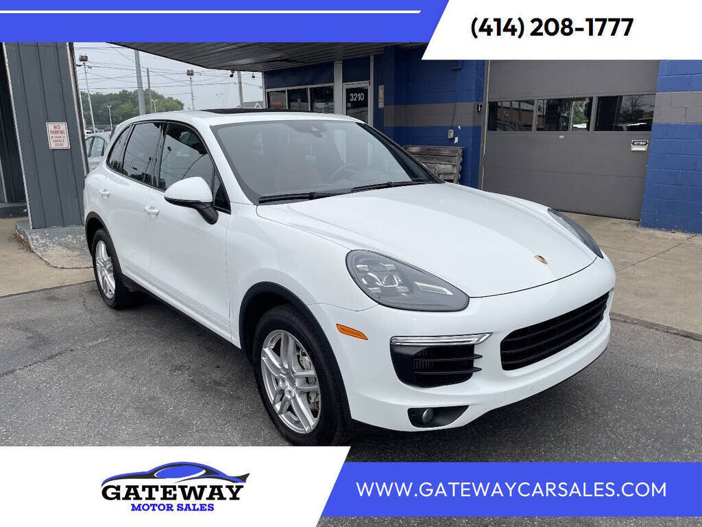 2015 PORSCHE Cayenne