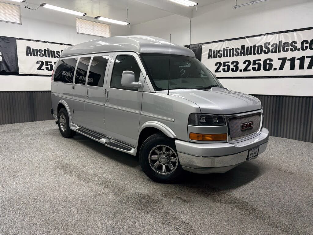 2016 GMC Savana