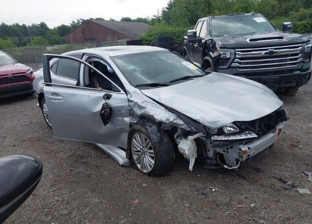 2014 LEXUS ES