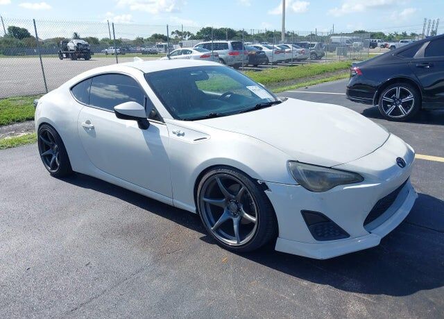 2016 TOYOTA Scion