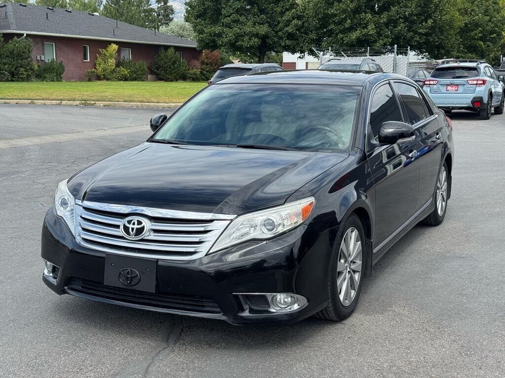 2012 TOYOTA Avalon