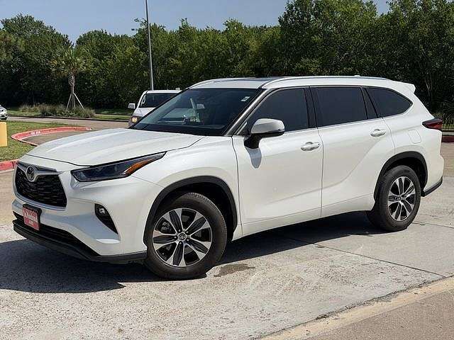 2021 TOYOTA Highlander