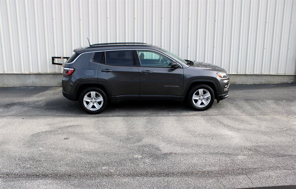 2022 JEEP Compass