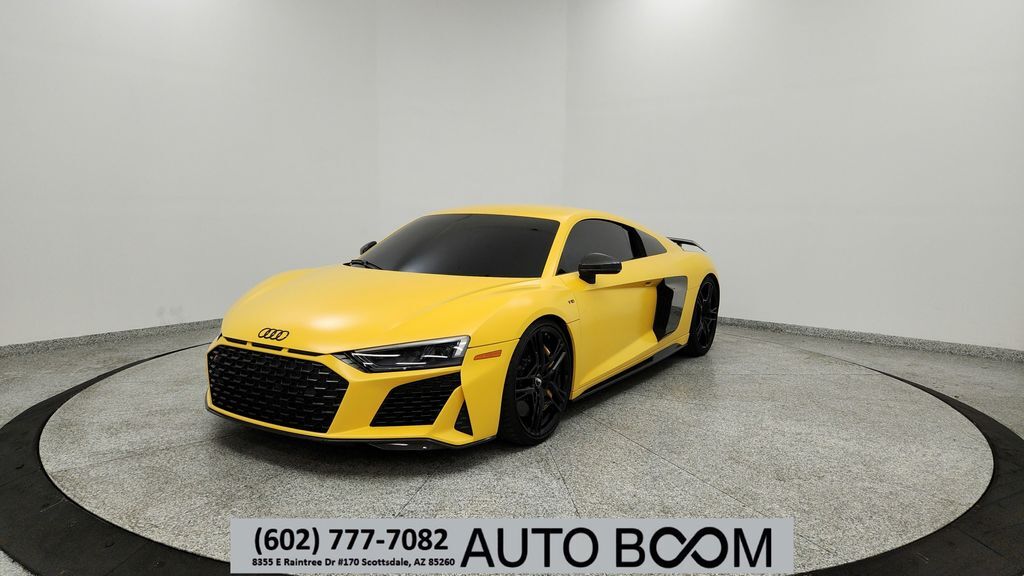 2020 AUDI R8
