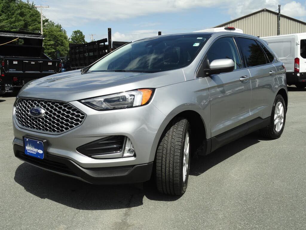 2023 FORD Edge