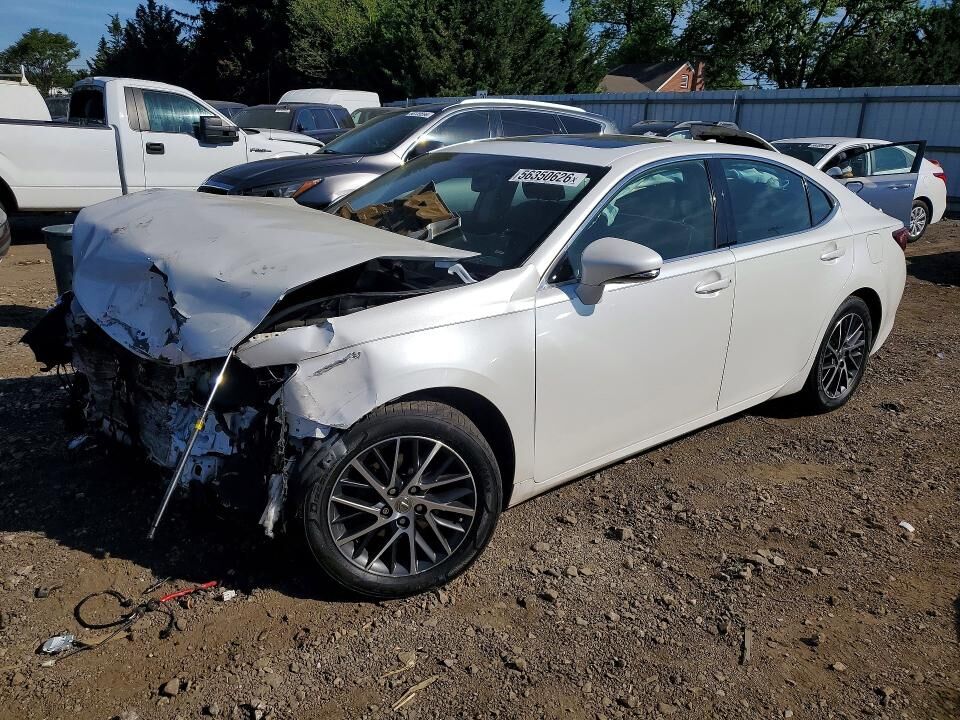 2016 LEXUS ES