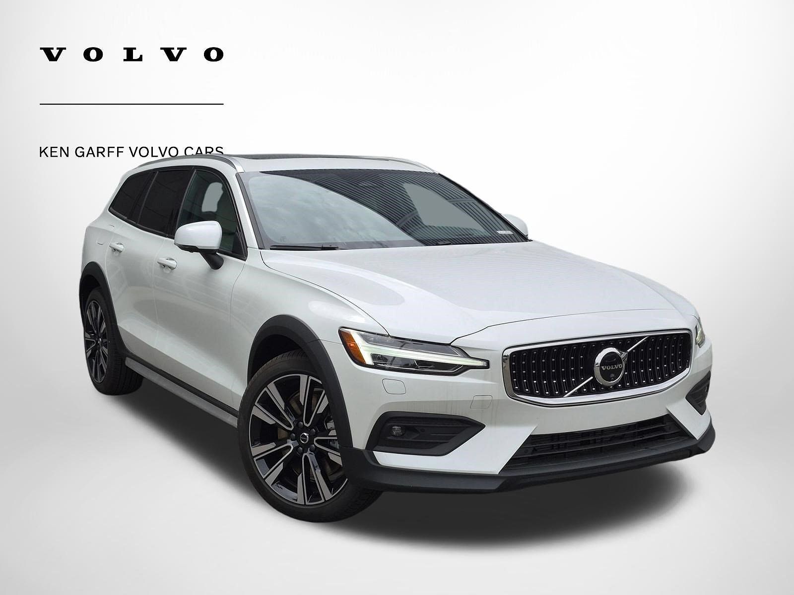 2026 VOLVO V60CC