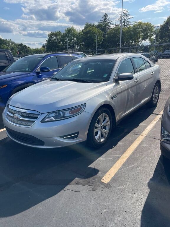 2011 FORD Taurus