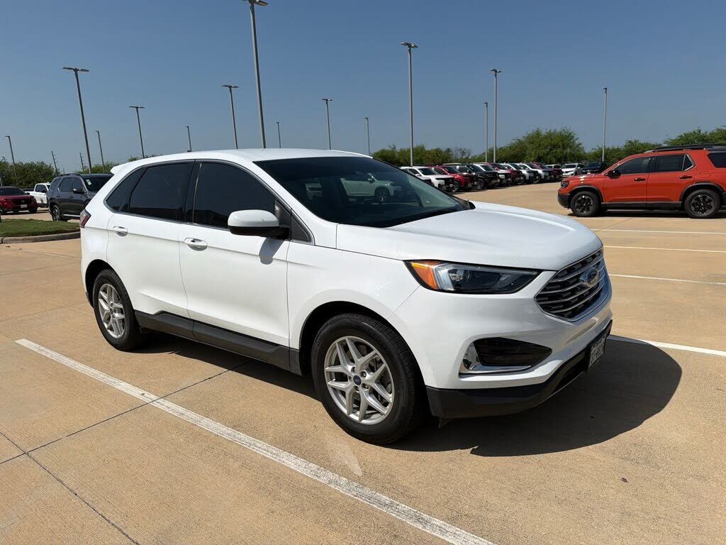 2022 FORD Edge