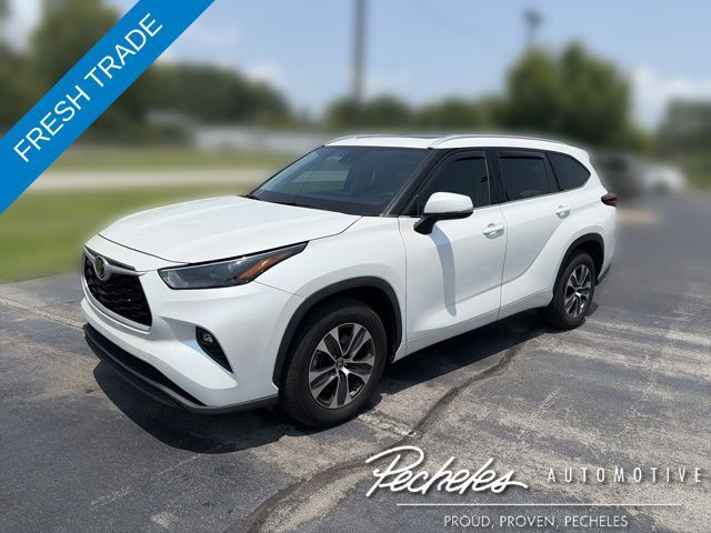 2022 TOYOTA Highlander