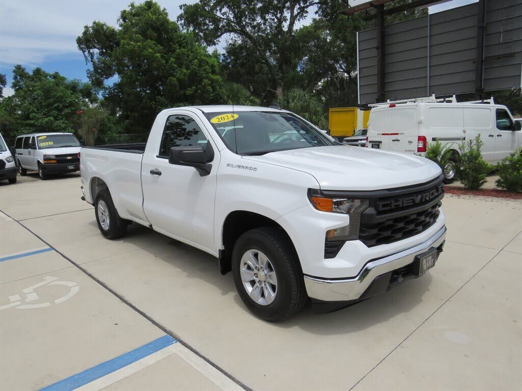 2024 CHEVROLET Silverado