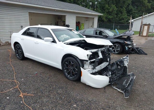 2020 CHRYSLER 300