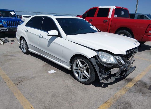 2013 MERCEDES-BENZ E-Class