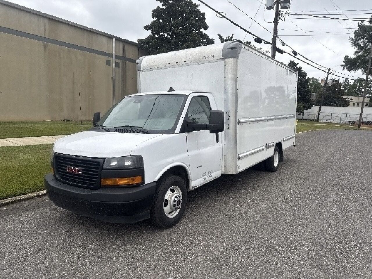 2022 GMC Savana