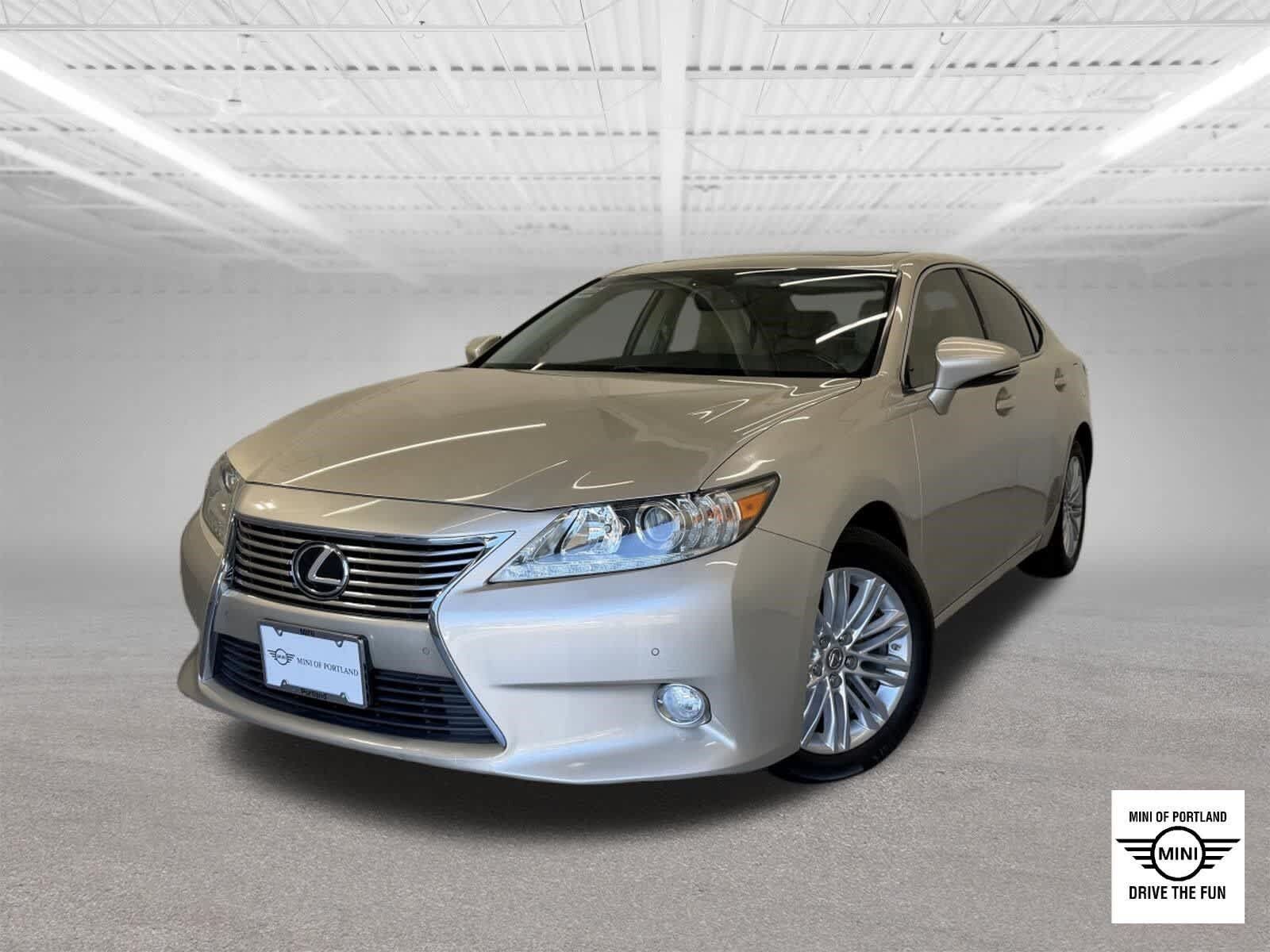 2013 LEXUS ES