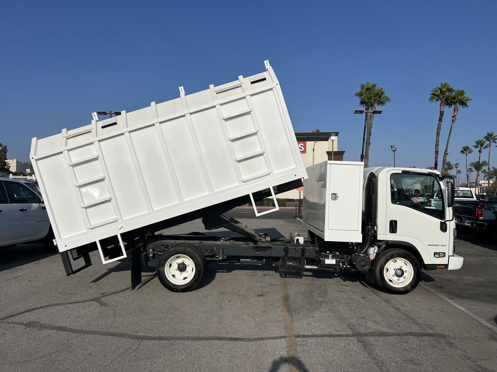 2025 CHEVROLET 5500HG