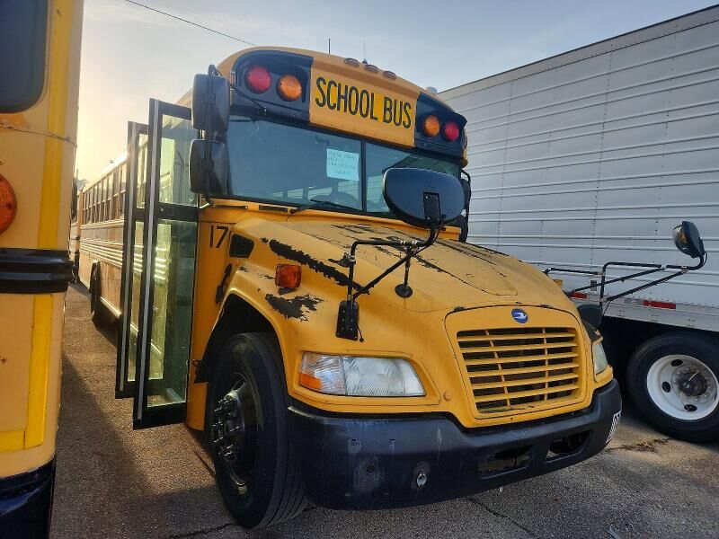 2013 BLUE BIRD BB Conventional