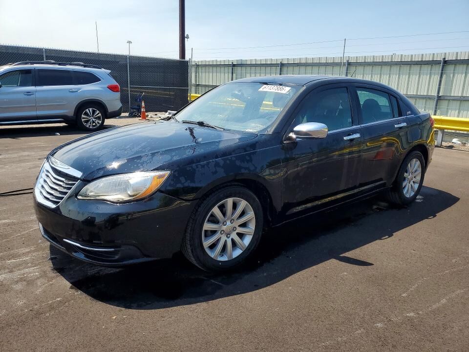 2013 CHRYSLER 200
