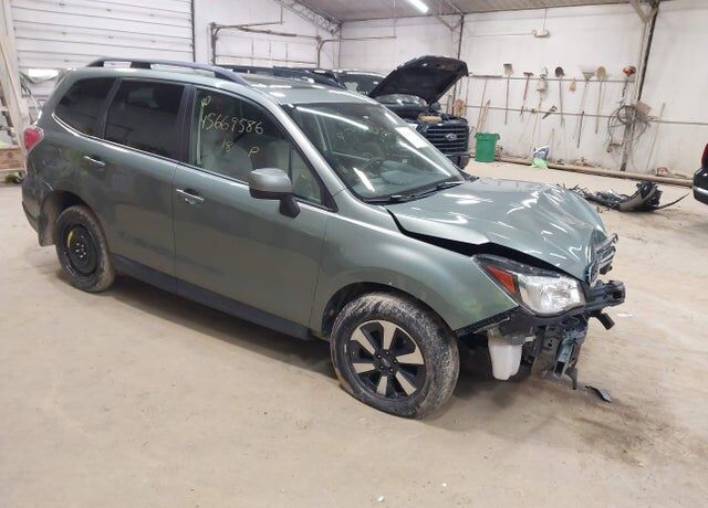 2018 SUBARU Forester