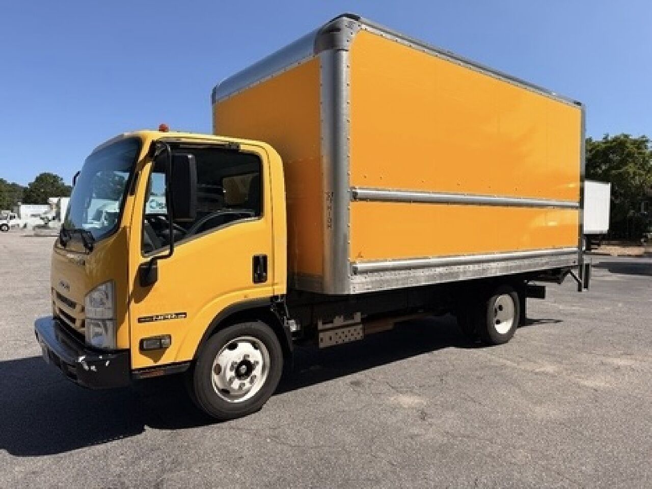 2021 ISUZU NPR/NPR-HD