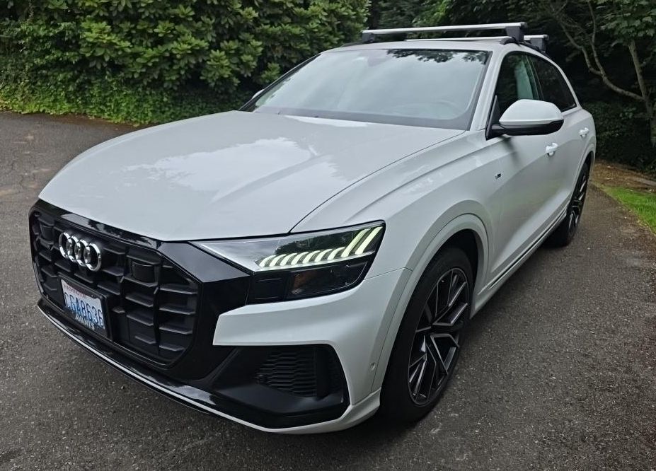 2023 AUDI Q8