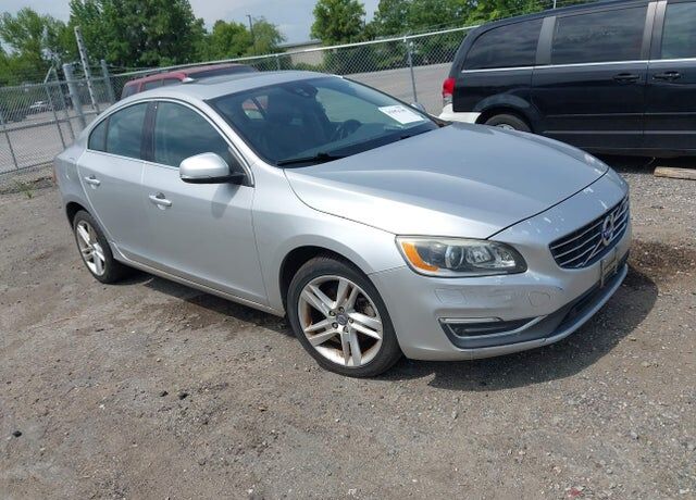 2015 VOLVO S60