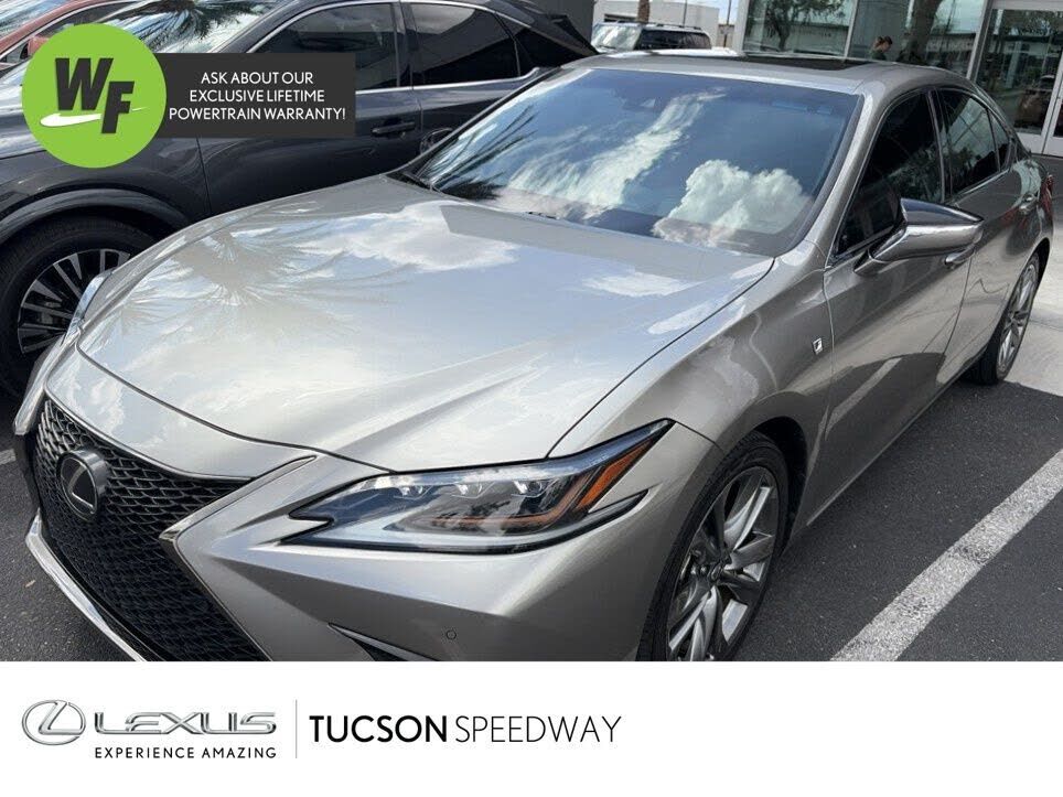 2019 LEXUS ES