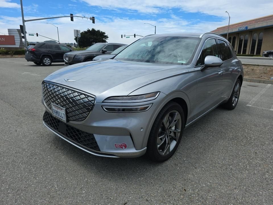 2023 GENESIS GV70