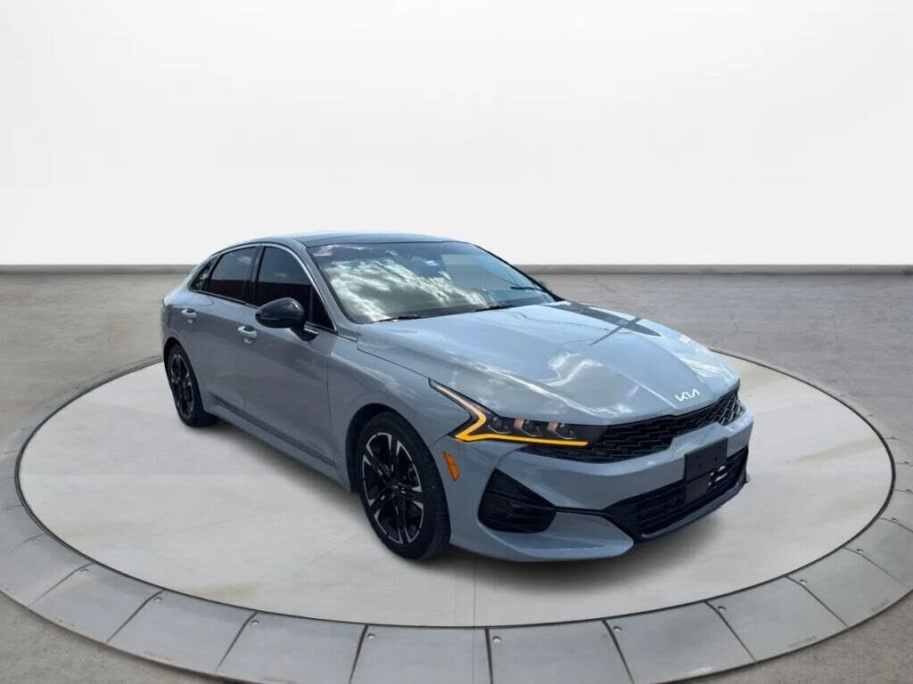 2022 KIA K5