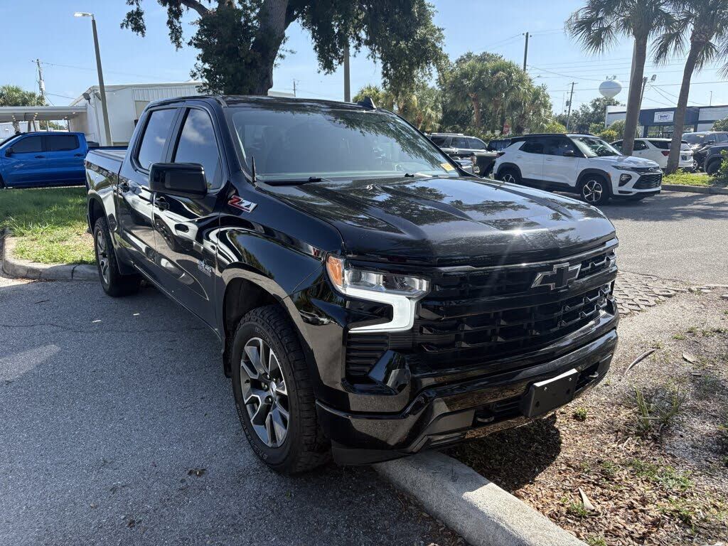 2024 CHEVROLET Silverado