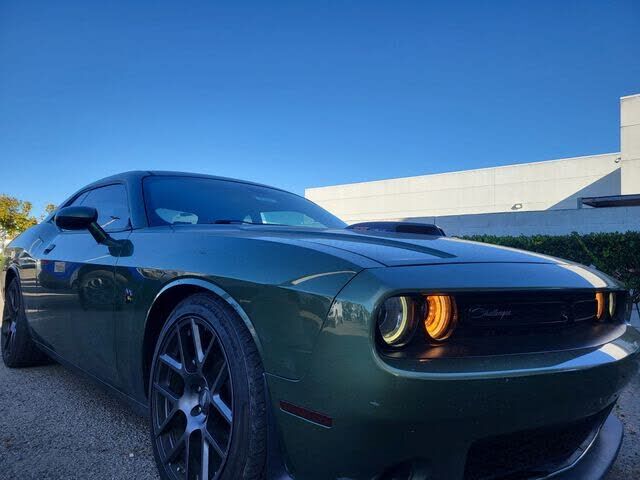 2019 DODGE Challenger