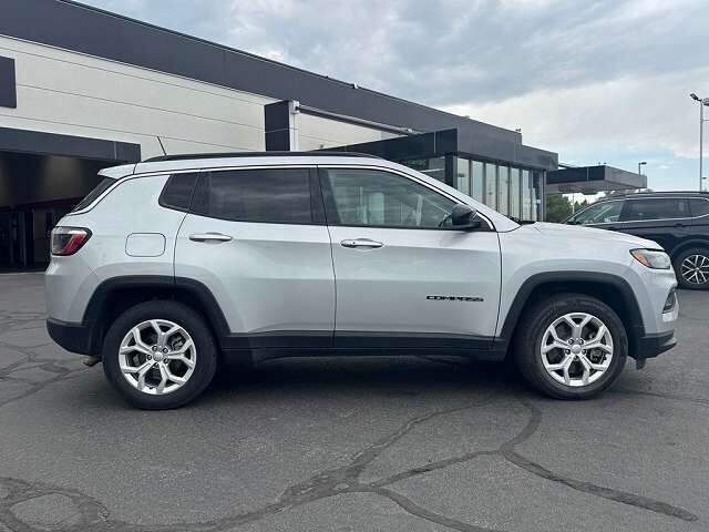 2024 JEEP Compass