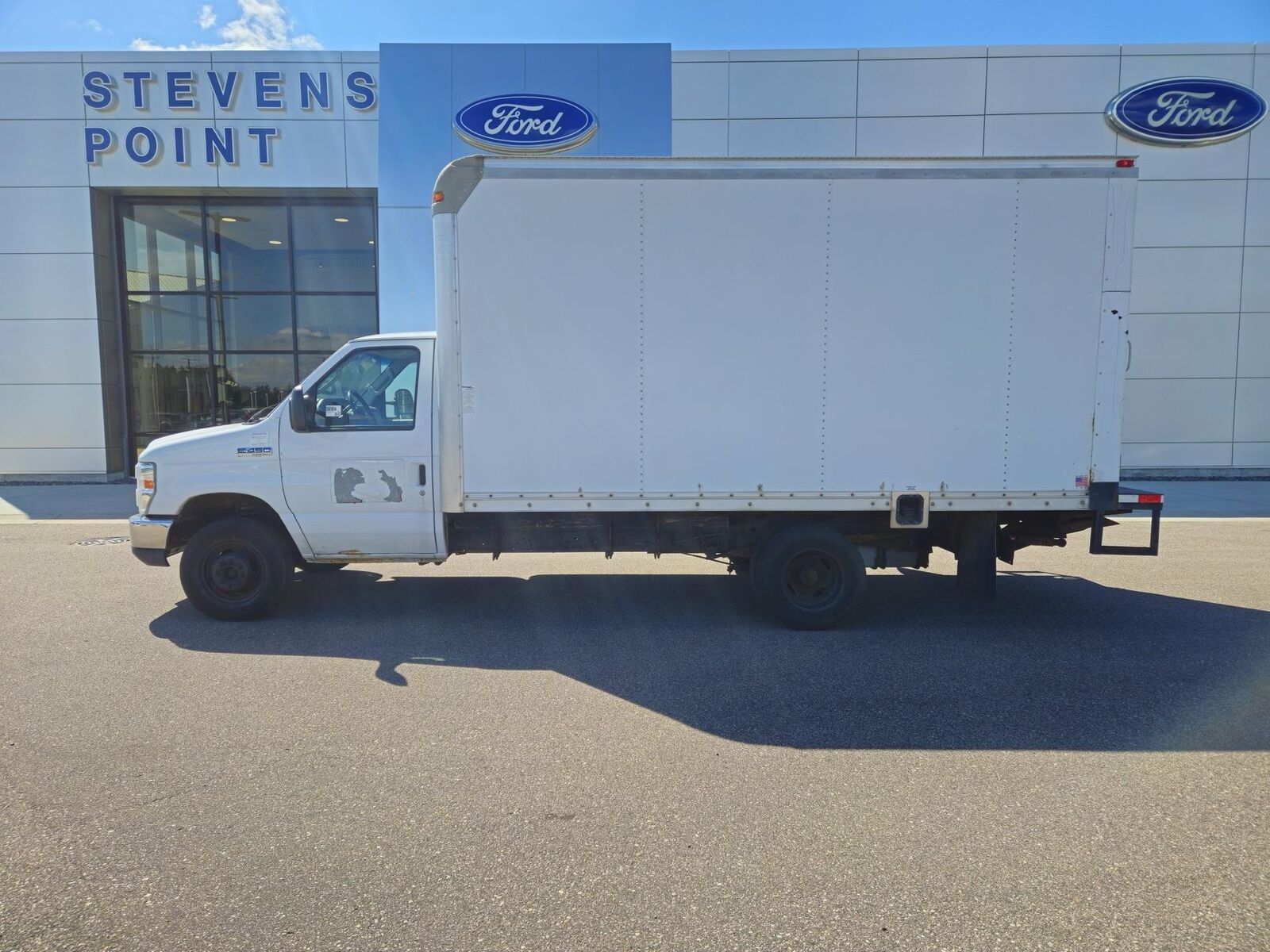 2014 FORD E-450