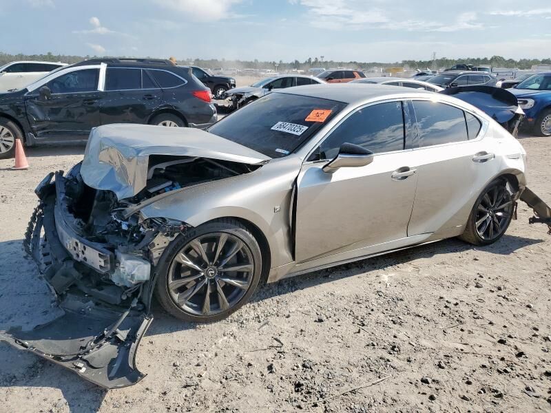 2021 LEXUS IS
