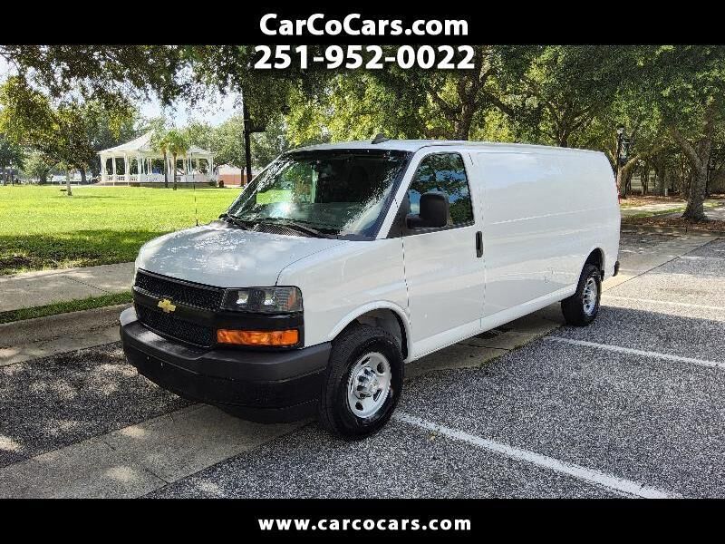 2022 CHEVROLET Express