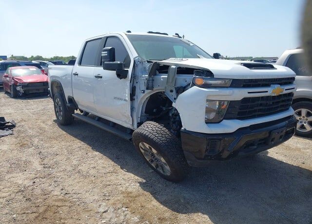 2024 CHEVROLET Silverado HD
