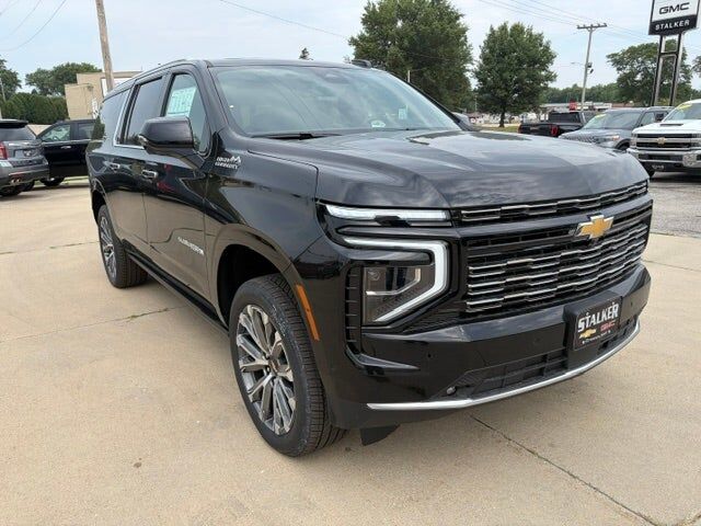 2026 CHEVROLET Suburban