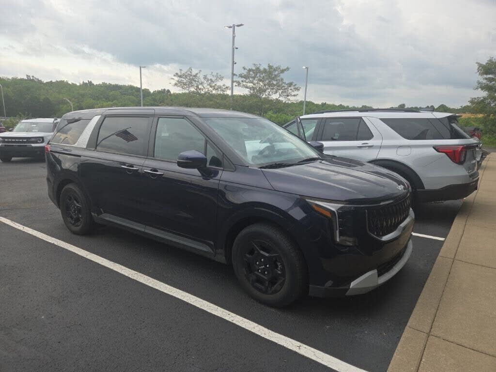 2025 KIA Carnival