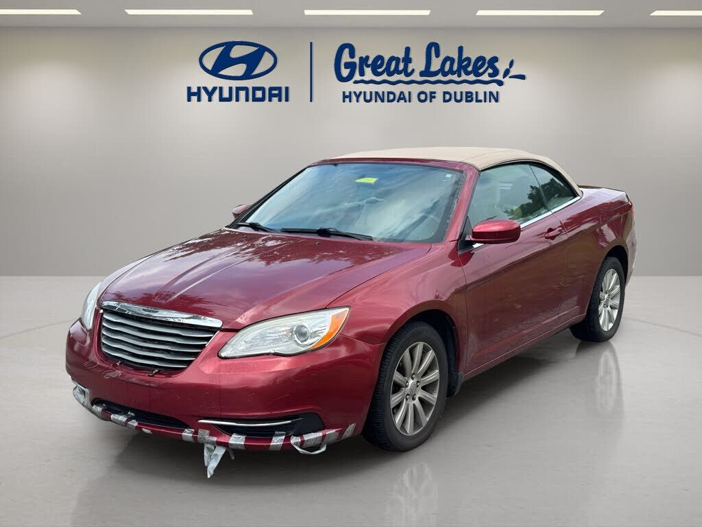 2011 CHRYSLER 200