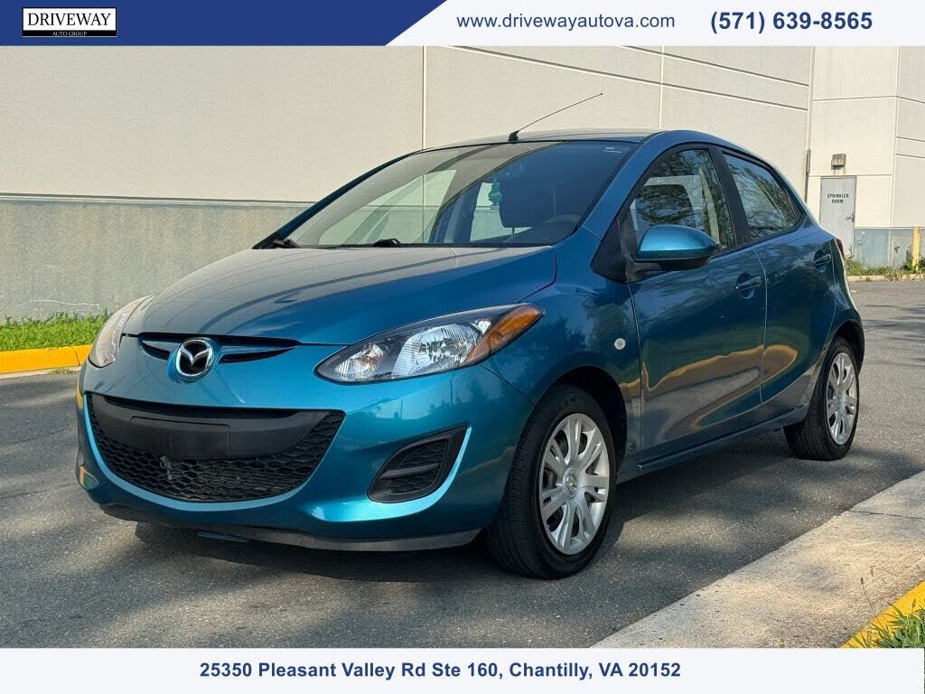 2012 MAZDA Mazda2
