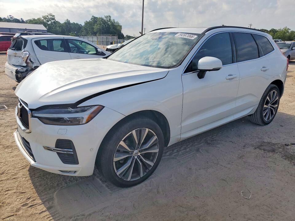 2022 VOLVO XC60
