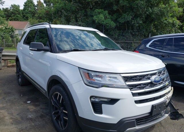 2019 FORD Explorer