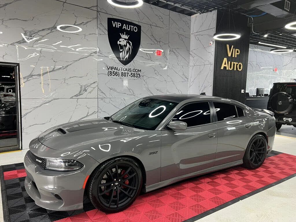 2017 DODGE Charger