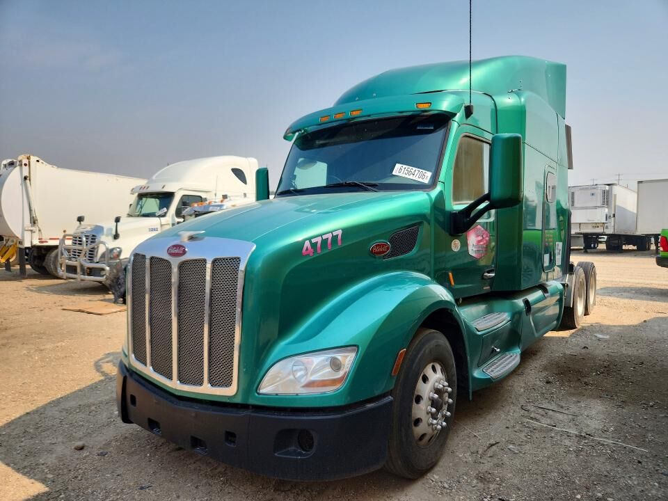2017 PETERBILT 579
